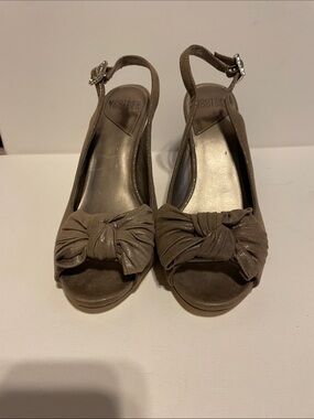 Mootsies Tootsies Taupe Knot Front Slingback Mules